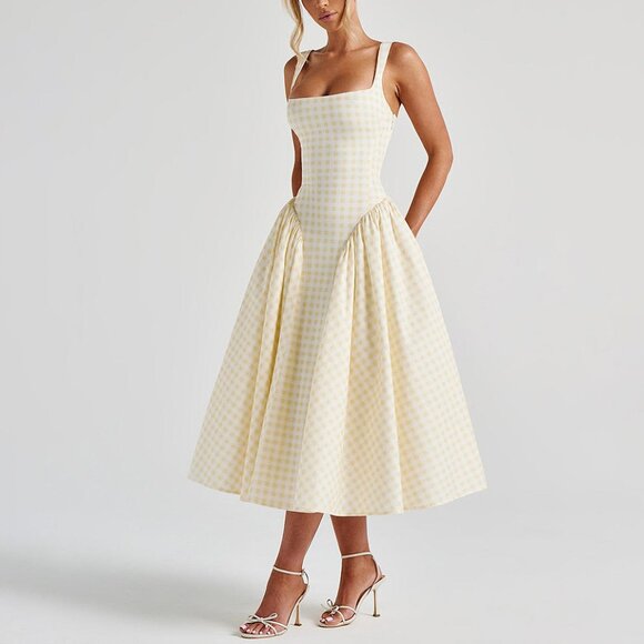 Yellow Voluminous Skirt Sundress - Picture 3 of 4